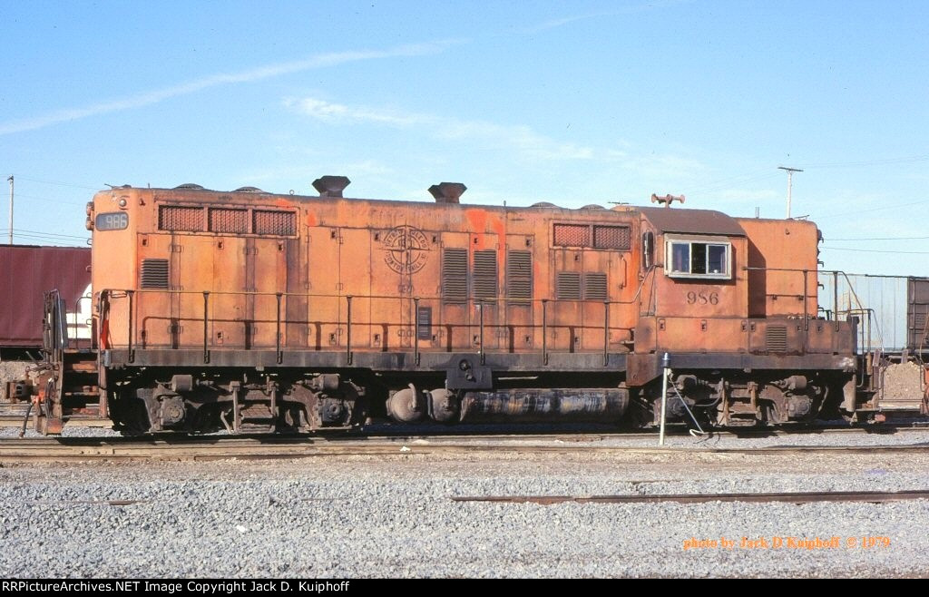 DT&I, Detroit Toledo and Ironton 986 GP9, at Flat Rock, Michigan. November 24, 1979. 